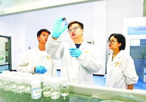 今日貴安 新材料技術研發(fā)引領創(chuàng)新熱土生機勃發(fā)